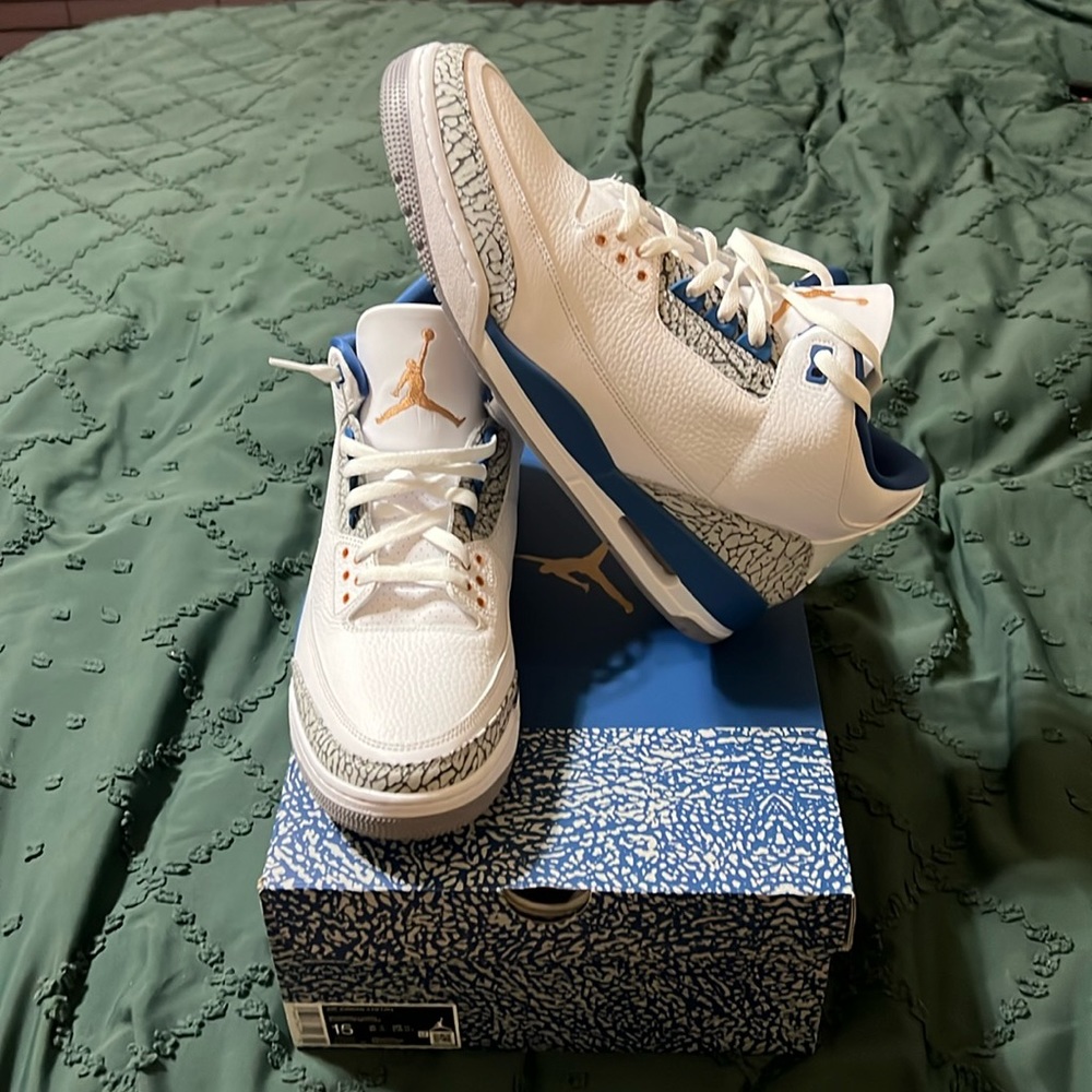 Air Jordan 3 Retro - white metallic copper - NWT - size 15
